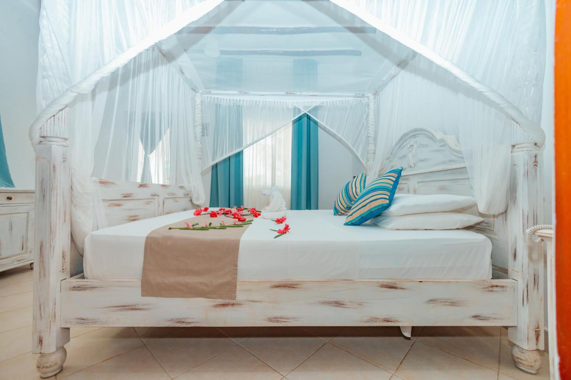 Twiga Beach Resort Watamu Ngoại thất bức ảnh